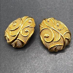 Jose Barrera for Avon Venetian Mist earrings